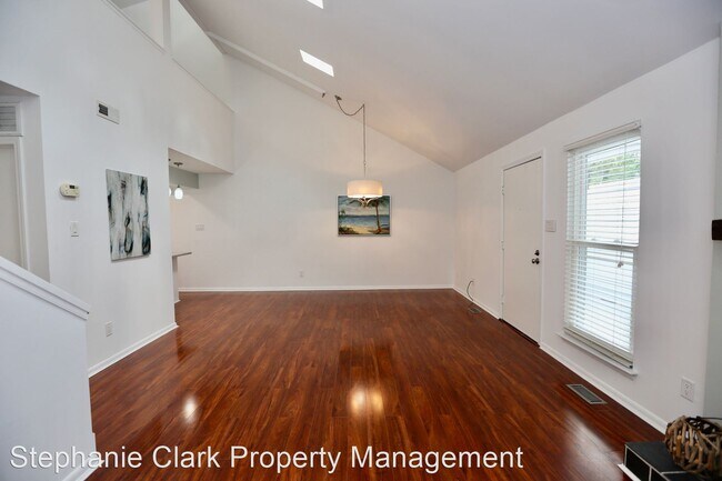 Building Photo - 3 br, 2 bath House - 409 33rd Street #B