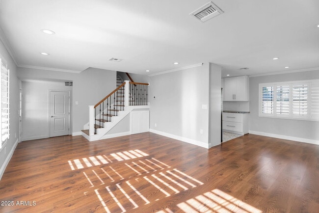 Building Photo - 2542 W Nopal Ave