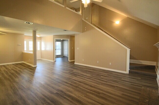 Building Photo - 414 Whirlaway Ct