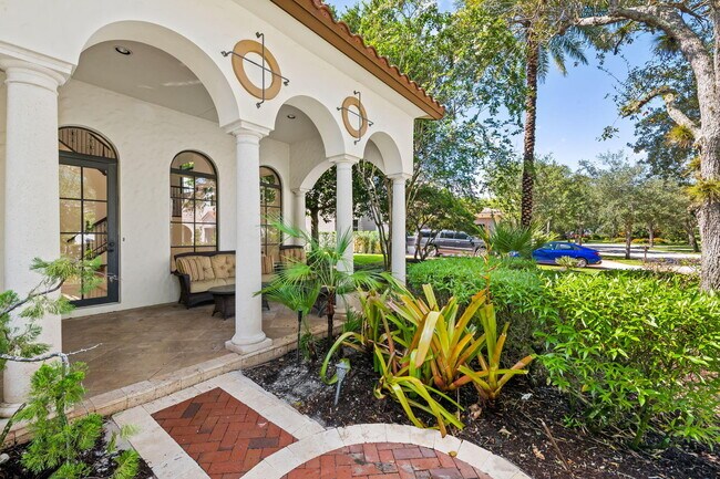 Building Photo - 7040 Long Leaf Dr