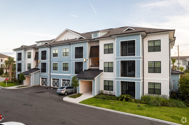 Building Photo - Vintage Horizon West