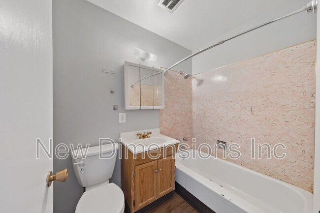 Building Photo - 2565 Pequop St