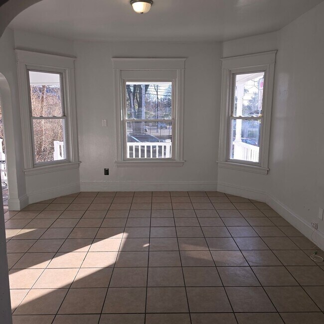 Building Photo - Large remodeled 4 bedroom with off street parking available