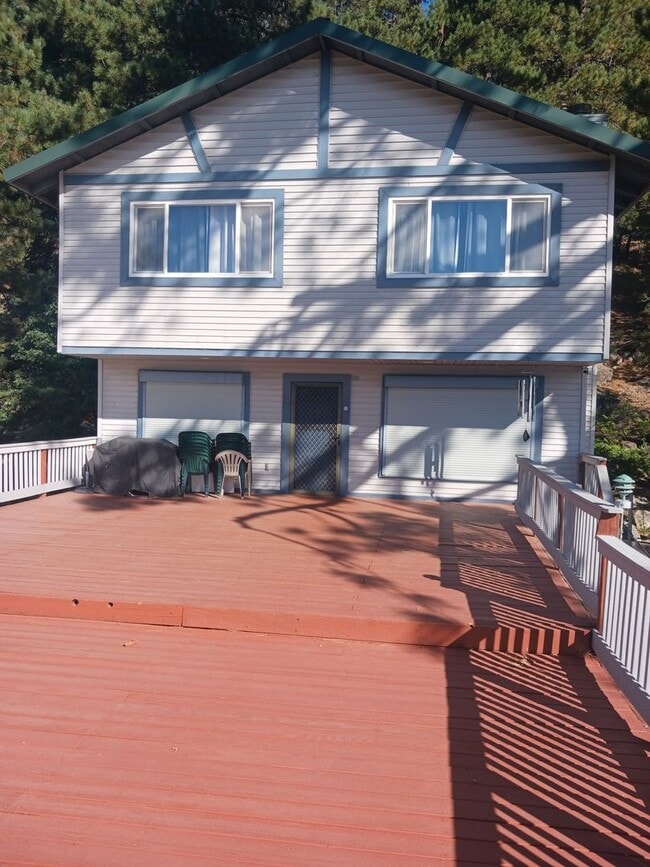 Building Photo - 38596 N Shore Dr