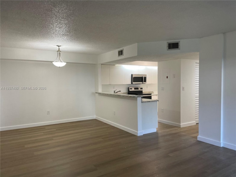 Building Photo - 8650 SW 212th St