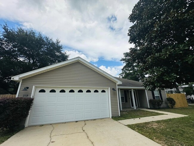 Building Photo - 219 Shorey Dr