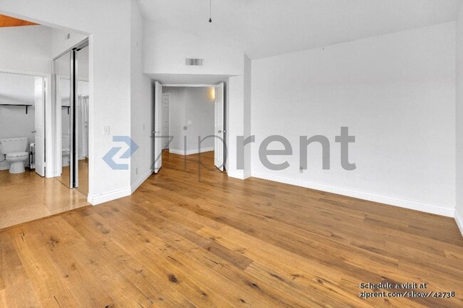 Building Photo - 28511 La Alcala