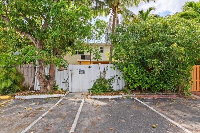 Building Photo - 1363 NW 66th Ave