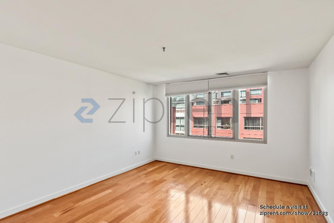 Building Photo - 255 Berry St
