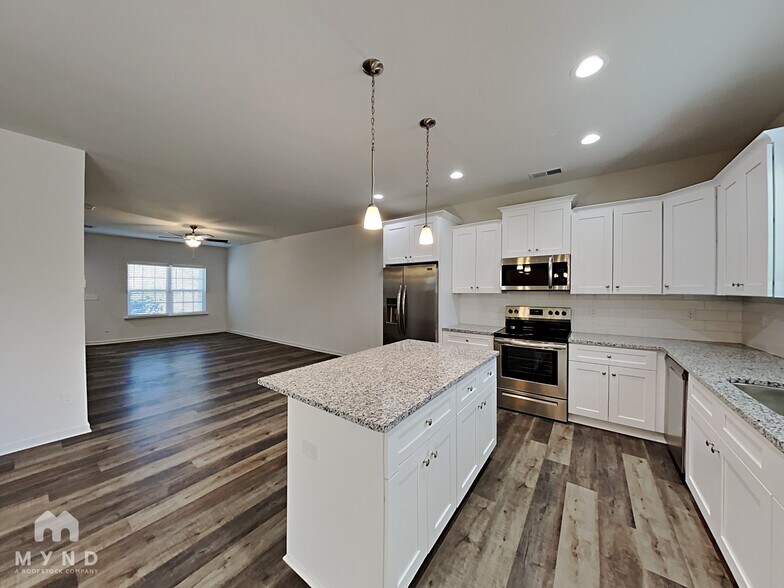 Building Photo - 1525 Allenbrook Dr