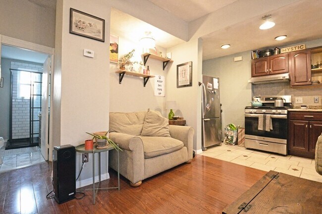 Building Photo - 645 Broadway-