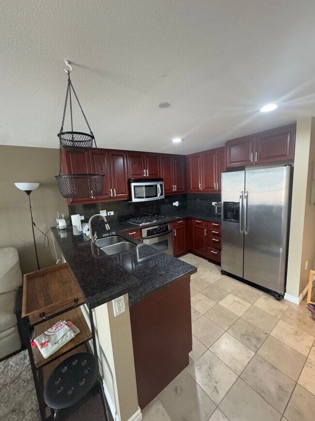 Building Photo - 1BD 1BA Condo in East Village