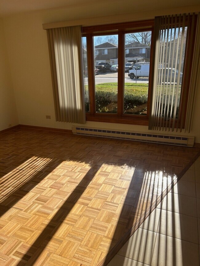 Building Photo - 626 Terry Ct