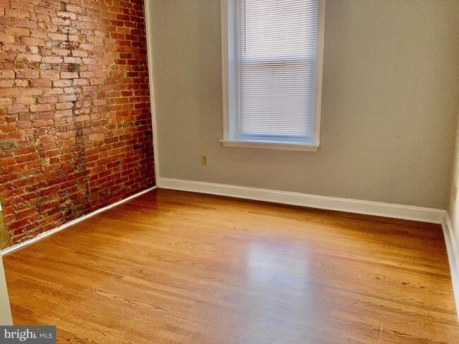 Building Photo - 4813 Baltimore Ave