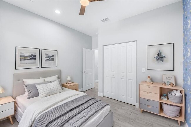 Building Photo - 1505 E North Bay St