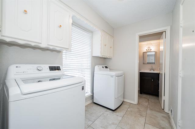 Building Photo - 3317 Bouvier St