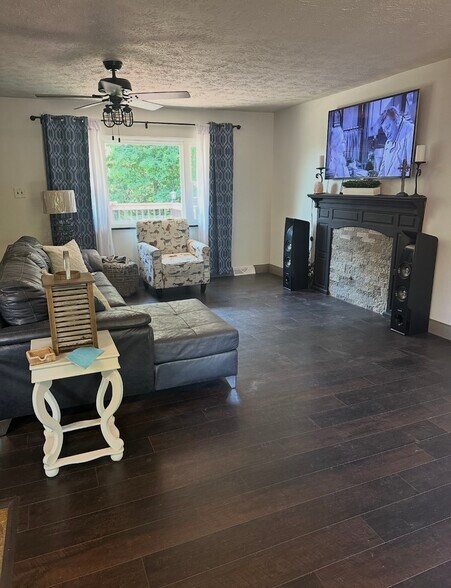 Building Photo - 1951 Clinton Hwy