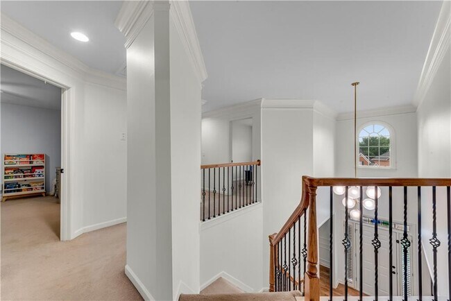 Building Photo - 4669 Ashford Club Dr