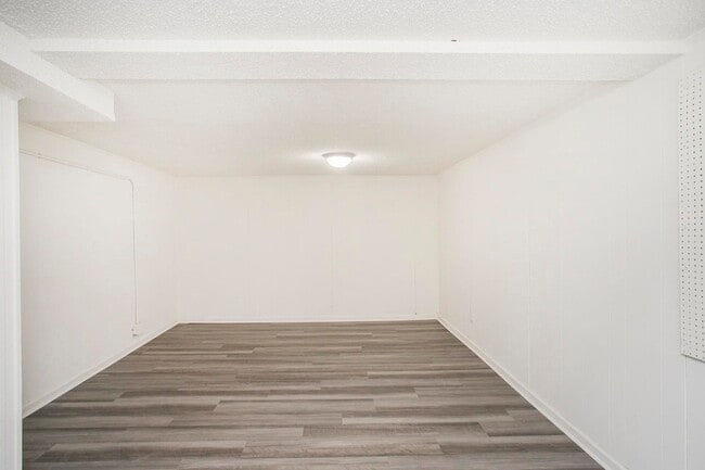 Building Photo - 108 Panamint Dr