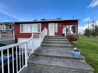Building Photo - 3 Bd., 2 Ba., in Birch Bay Sea Links Gated Community