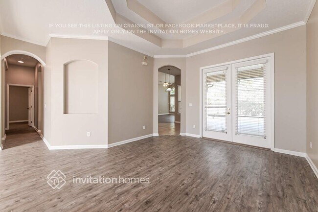 Building Photo - 2512 W Caparina Dr