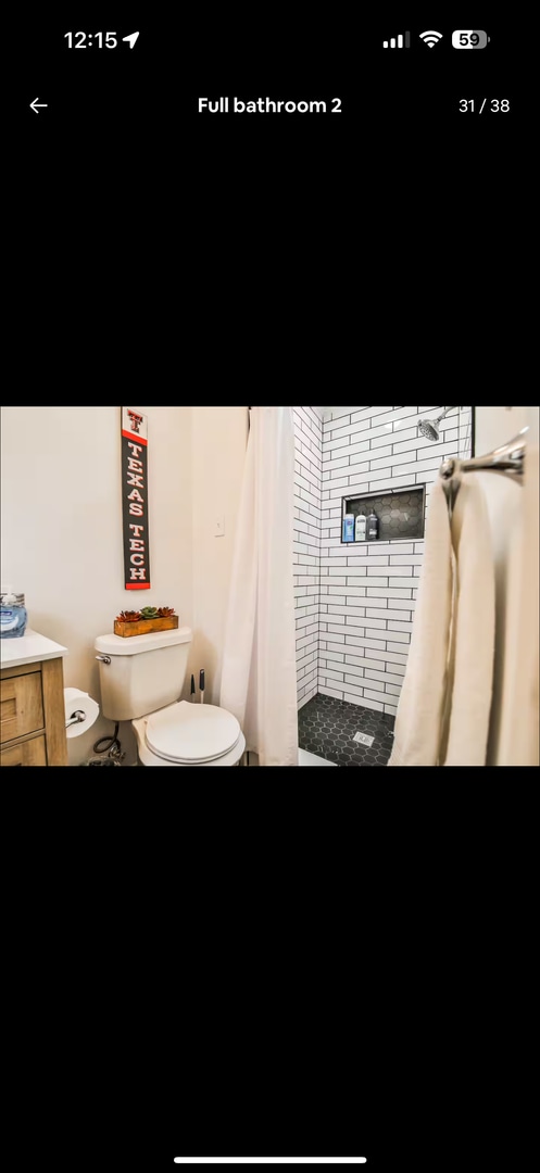 Building Photo - PRE LEASING for fall 2026! 4/3 in medical district