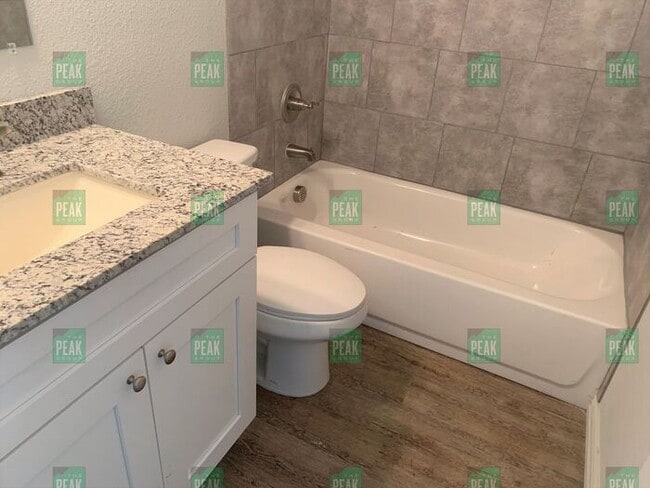 Building Photo - $1599! 3 Bed/2.5 Bath home in Fort Worth!