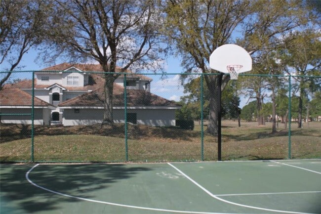 Building Photo - 13929 Fairway Island Dr