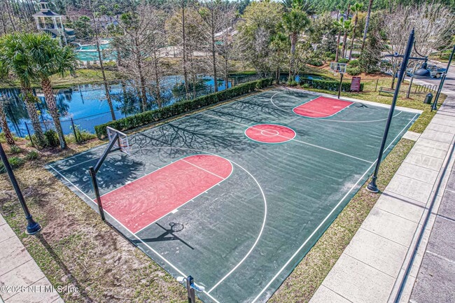 Building Photo - 705 W Kings College Dr