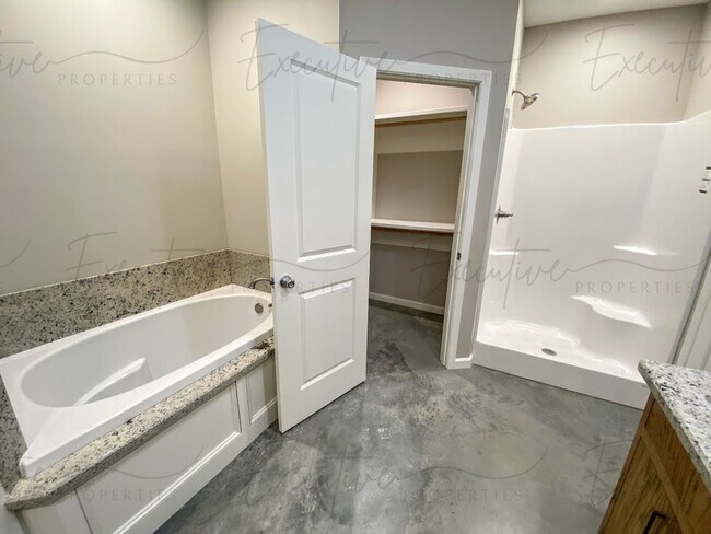 Building Photo - South LC - 3BR/2BA with Carport & Custom Features