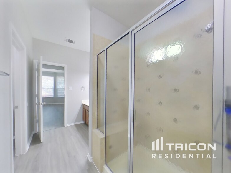 Building Photo - 6258 Ozona Mill