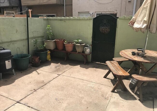 Building Photo - 3bd/1.5bth South Philly Gem