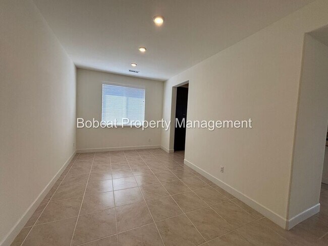 Building Photo - 1120 Dapple Dr