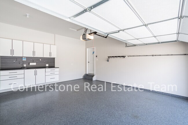 Building Photo - 747 Sage Forest Ln