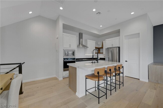 Building Photo - 3348 Esker Rdg Ave