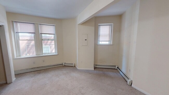 Building Photo - 1405 Beacon St