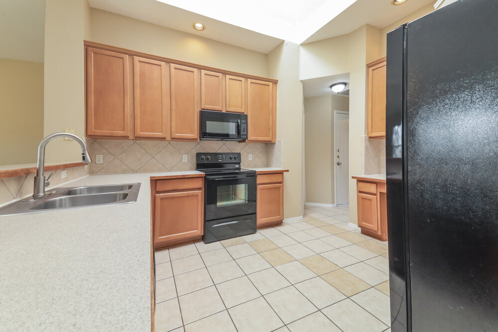 Building Photo - 3704 St Johns Dr