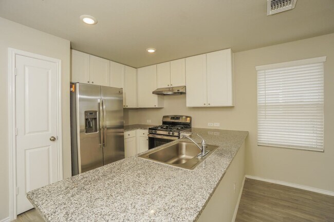 Building Photo - 5410 Verdugos Pl