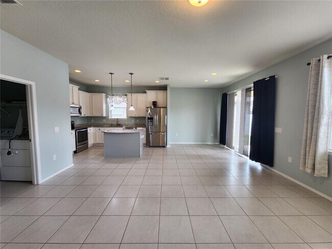 Building Photo - 15734 Stone House Dr