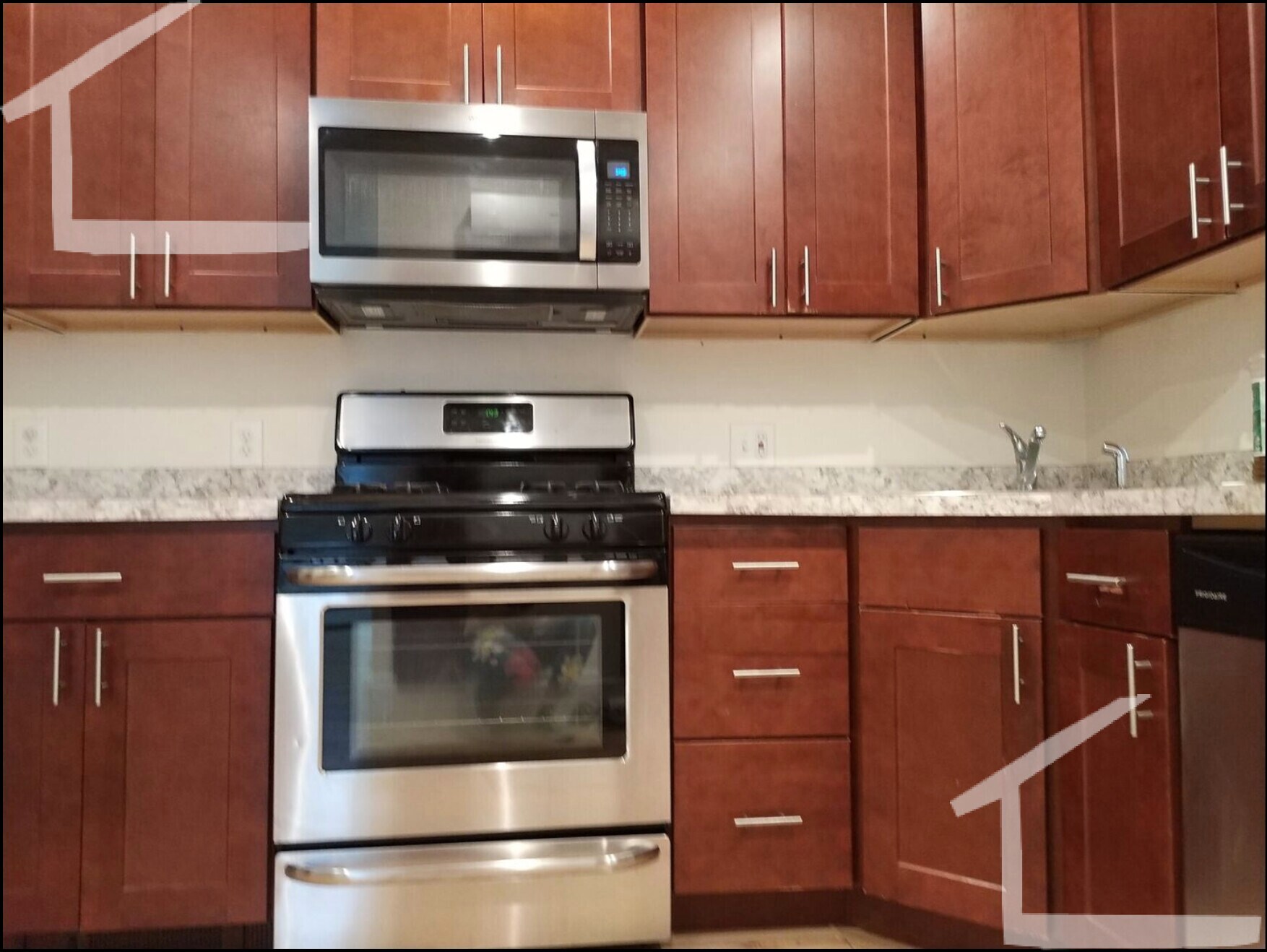 Building Photo - 99 Calumet St