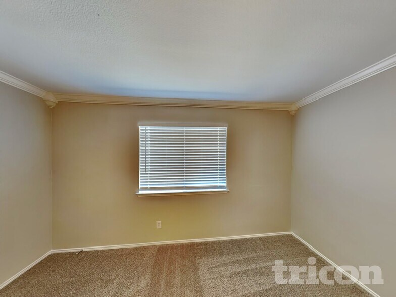 Building Photo - 1575 Wildflower Dr