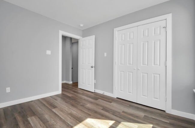 Building Photo - 5709 Breland St