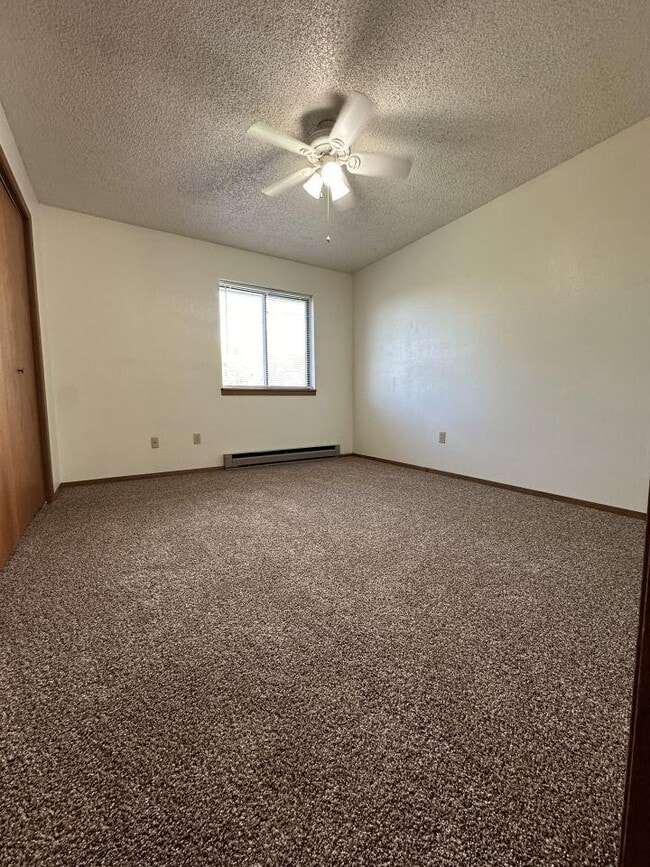 Building Photo - 2 bedroom in Billings MT 59101