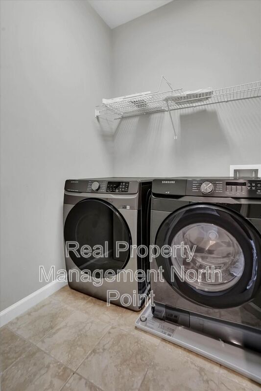 Building Photo - 3026 Eltham Pl
