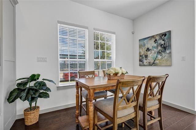 Building Photo - 8886 Ice House Dr