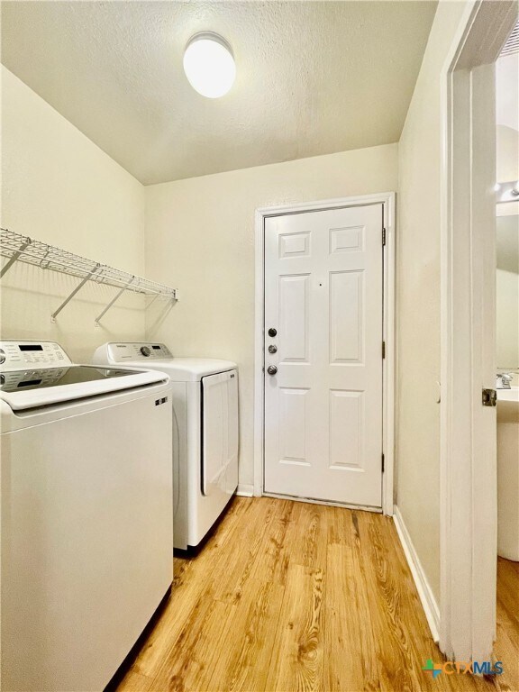 Building Photo - 856 Sagewood Trail