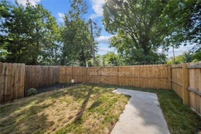 Building Photo - 1203 N 19th St