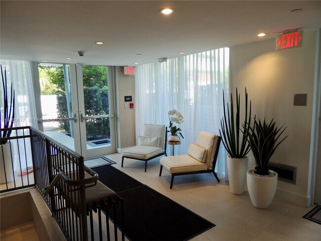 Building Photo - 1170 101st St