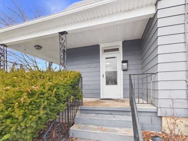 Building Photo - 4 Bedroom Single Family Home in Susquehanna Township