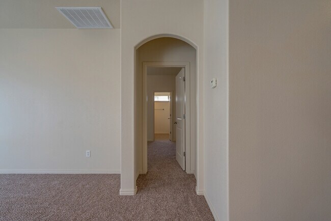 Building Photo - Spacious 3 Bedroom Corner Lot Home Near So...